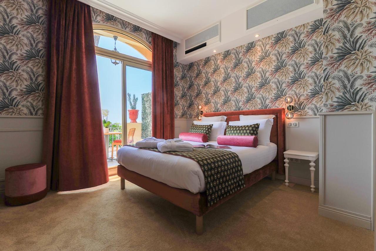 Petit Palais Hotel 4*